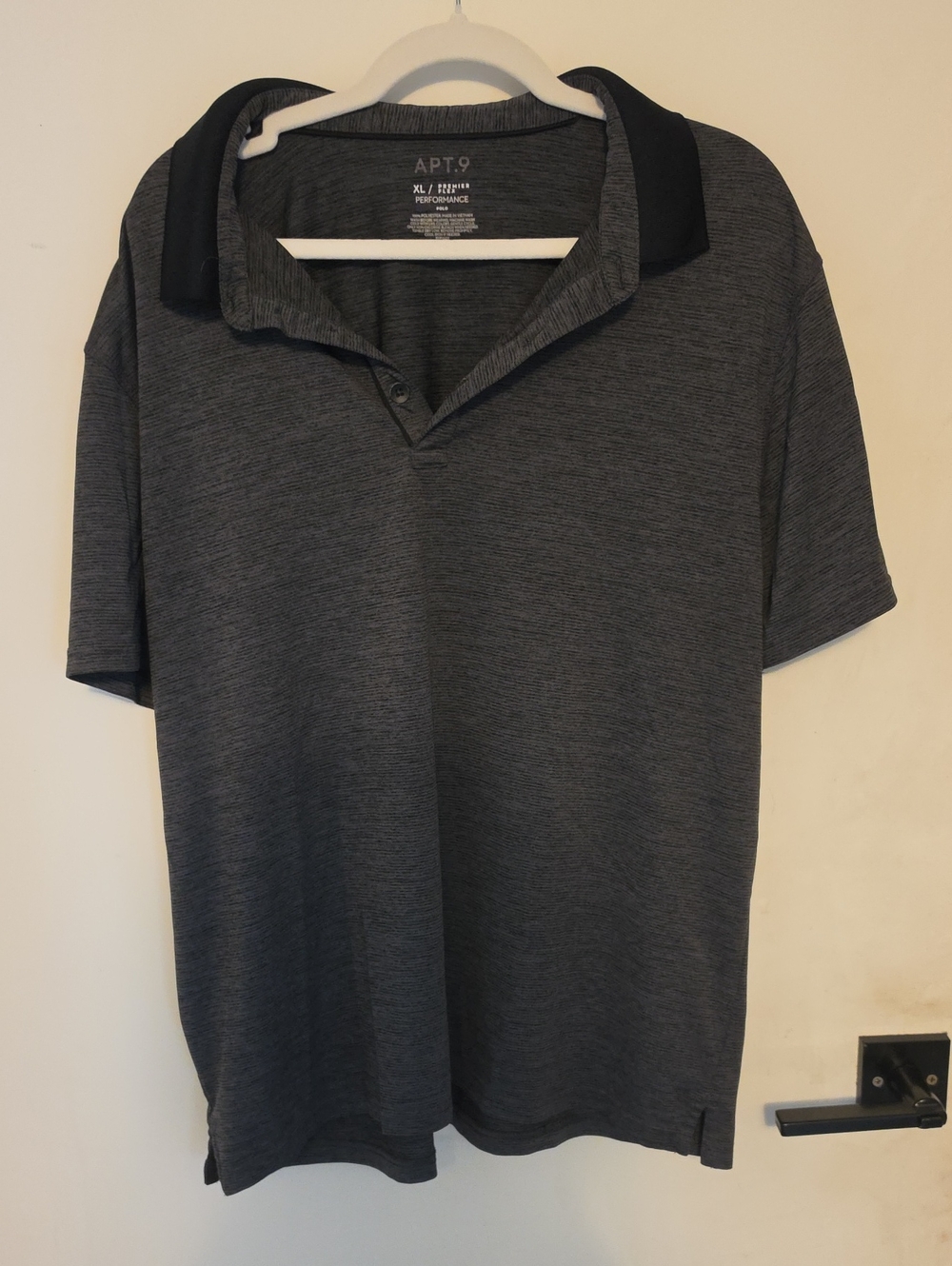Apt. 9 Men’s Heathered Charcoal Polo with Black Collar